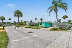 144 SE Tudor Ct, Stuart, FL 34994 - Photo 4