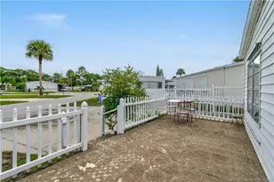 144 SE Tudor Ct, Stuart, FL 34994 - Photo 12