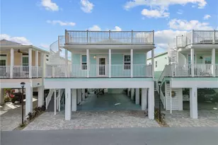 257 NE Coastal Dr, Jensen Beach, FL 34957 - Photo 1