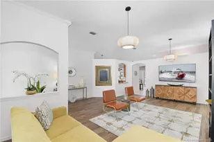 566 NW Lambrusco Dr, Port Saint Lucie, FL 34986 - Photo 10