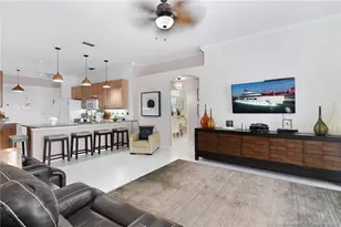 566 NW Lambrusco Dr, Port Saint Lucie, FL 34986 - Photo 18