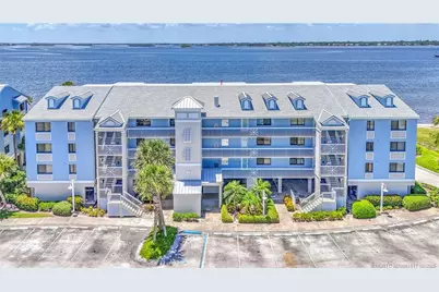 10 NE Plantation Road #203, Stuart, FL 34996 - Photo 1