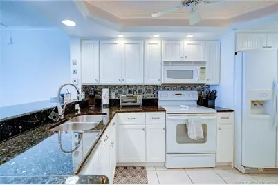 10 NE Plantation Road #203, Stuart, FL 34996 - Photo 14