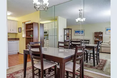 98 Spring Lake Drive #205, Vero Beach, FL 32962 - Photo 8