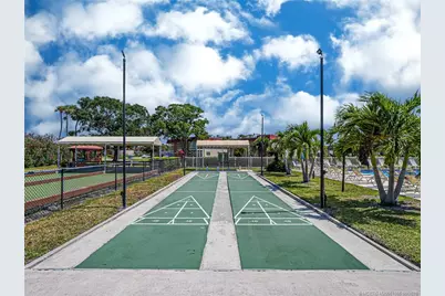 98 Spring Lake Drive #205, Vero Beach, FL 32962 - Photo 32