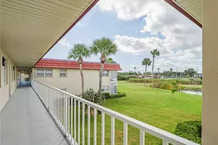 98 Spring Lake Dr, Vero Beach, FL 32962 - Photo 2