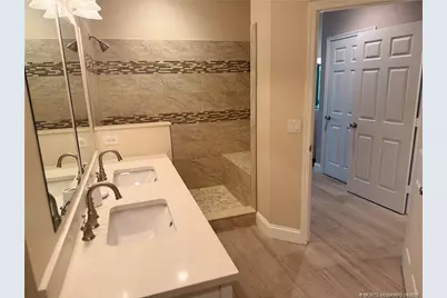 8320 Mulligan Circle #2112, Port Saint Lucie, FL 34986 - Photo 10