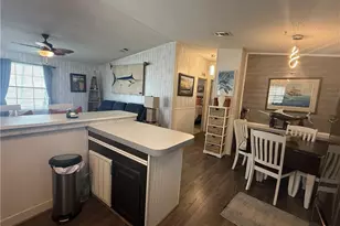 7102 SE Yellowood Ln, Stuart, FL 34994 - Photo 4