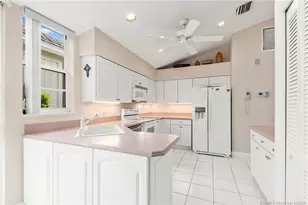 2201 NW Seagrass Dr, Palm City, FL 34990 - Photo 6