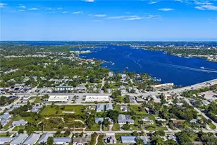 942 SW 27th St, Palm City, FL 34990 - Photo 40