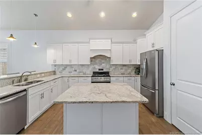 942 SW 27th Street, Palm City, FL 34990 - Photo 2