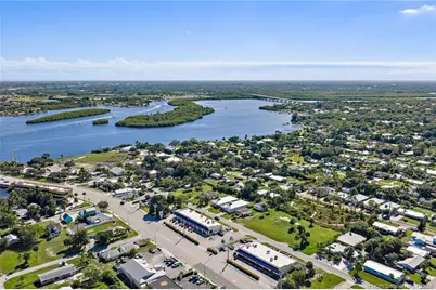 942 SW 27th Street, Palm City, FL 34990 - Photo 36