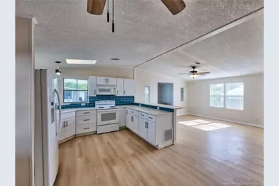 4718 SE Balsawood Terrace, Stuart, FL 34997 - Photo 4