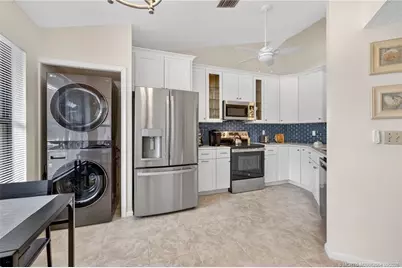 6110 SE Martinique Drive #201, Stuart, FL 34997 - Photo 12