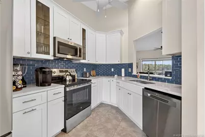 6110 SE Martinique Drive #201, Stuart, FL 34997 - Photo 10