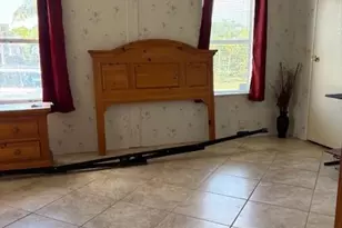 7061 SE Birchwood Ln, Stuart, FL 34997 - Photo 8