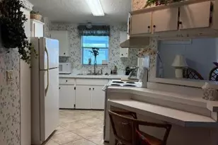 7061 SE Birchwood Ln, Stuart, FL 34997 - Photo 6