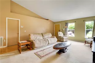 432 NW Raymond Ln, Port Saint Lucie, FL 34983 - Photo 6