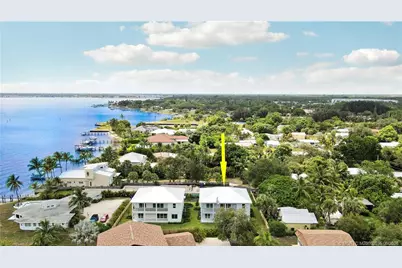 1023 NE Orange Avenue, Jensen Beach, FL 34957 - Photo 10