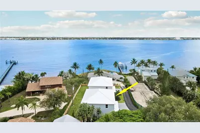 1023 NE Orange Avenue, Jensen Beach, FL 34957 - Photo 12