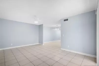 333 SE Martin Avenue #1A, Stuart, FL 34996 - Photo 8