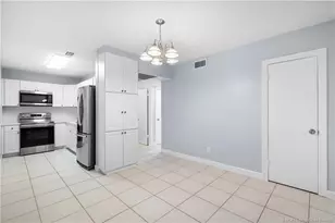 333 SE Martin Ave, Stuart, FL 34996 - Photo 6