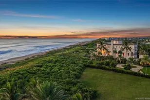 1025 NE Doubloon Dr, Stuart, FL 34996 - Photo 2