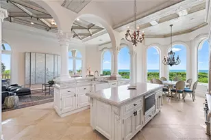 1025 NE Doubloon Dr, Stuart, FL 34996 - Photo 10