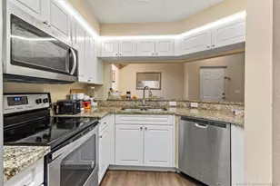 3023 Alcazar Pl, Palm Beach Gardens, FL 33410 - Photo 6