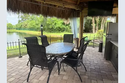 105 NW Boundary Drive, Port Saint Lucie, FL 34986 - Photo 18