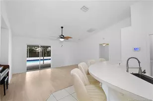 2077 SE Camden St, Port Saint Lucie, FL 34952 - Photo 12