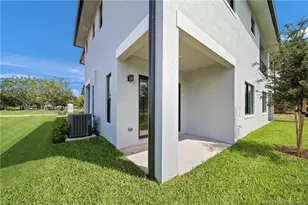 3654 SW Magnolia Ridge Ln, Palm City, FL 34990 - Photo 4