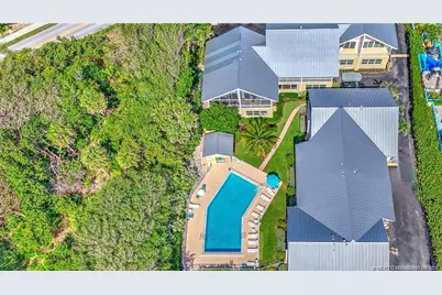 245 NE Macarthur Boulevard #18, Stuart, FL 34996 - Photo 2