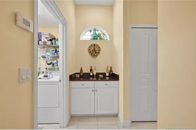 548 NE Canoe Park Circle, Port Saint Lucie, FL 34983 - Photo 6