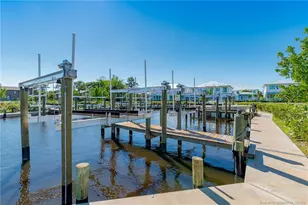 4674 SE Manatee Way, Stuart, FL 34997 - Photo 16