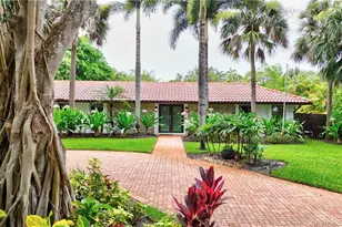 4 Copaire Rd, Sewalls Point, FL 34996 - Photo 4