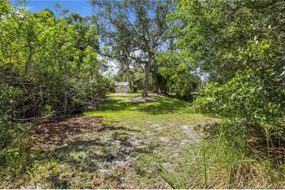 2460 Sweetwater Drive, Fort Pierce, FL 34981 - Photo 14