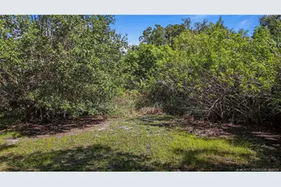 2460 Sweetwater Drive, Fort Pierce, FL 34981 - Photo 18