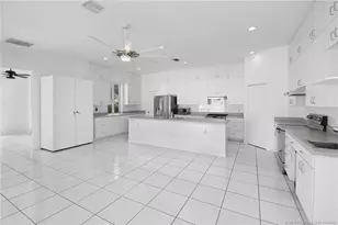 2746 SE Eagle Dr, Port Saint Lucie, FL 34984 - Photo 10