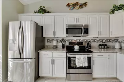 6021 SE Martinique Drive #201, Stuart, FL 34997 - Photo 4