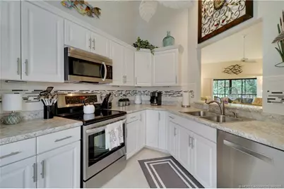 6021 SE Martinique Drive #201, Stuart, FL 34997 - Photo 6