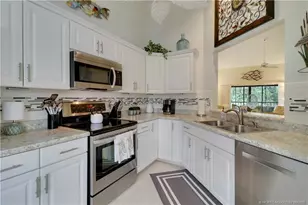 6021 SE Martinique Dr, Stuart, FL 34997 - Photo 6