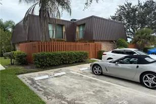 5818 SE Windsong Ln, Stuart, FL 34997 - Photo 1