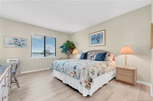 2560 NW Seagrass Dr, Palm City, FL 34990 - Photo 14