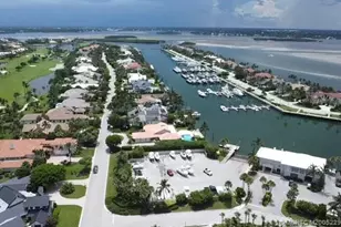 2001 SE Sailfish Point Blvd, Stuart, FL 34996 - Photo 36