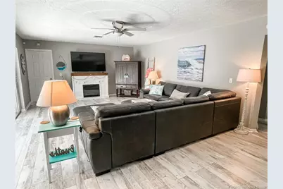 434 NE Acacia Place, Jensen Beach, FL 34957 - Photo 10