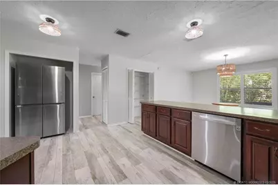 434 NE Acacia Place, Jensen Beach, FL 34957 - Photo 20