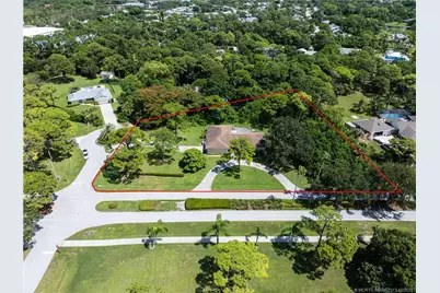 434 NE Acacia Place, Jensen Beach, FL 34957 - Photo 2