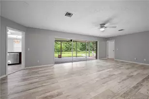 434 NE Acacia Pl, Jensen Beach, FL 34957 - Photo 8