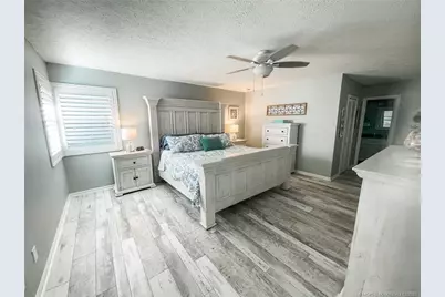 434 NE Acacia Place, Jensen Beach, FL 34957 - Photo 26